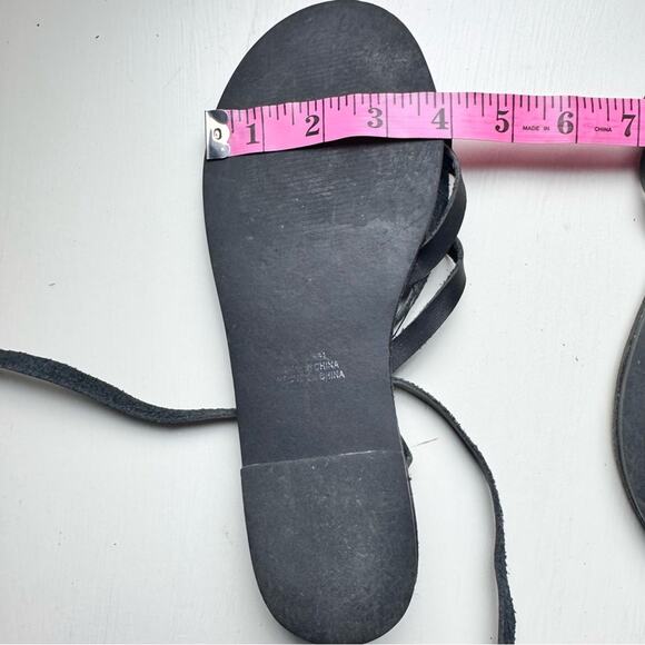 Forever 21 Black  Ankle Strap Gladiator Style Sandals Sz 7 - Picture 9 of 9